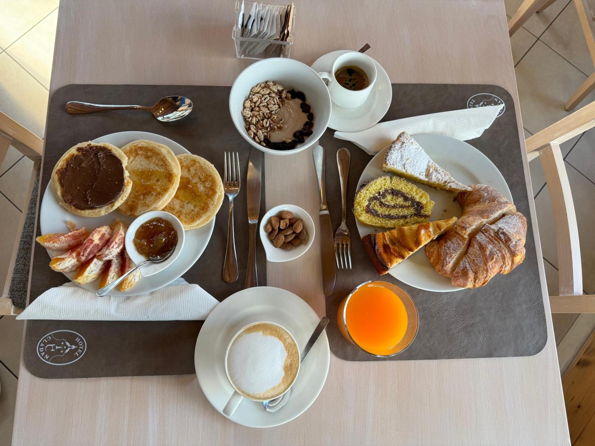 Hotel Cladan أسيسي المظهر الخارجي الصورة